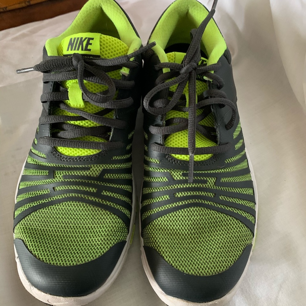 Nike Training Tennis Shoes Size 7Y
